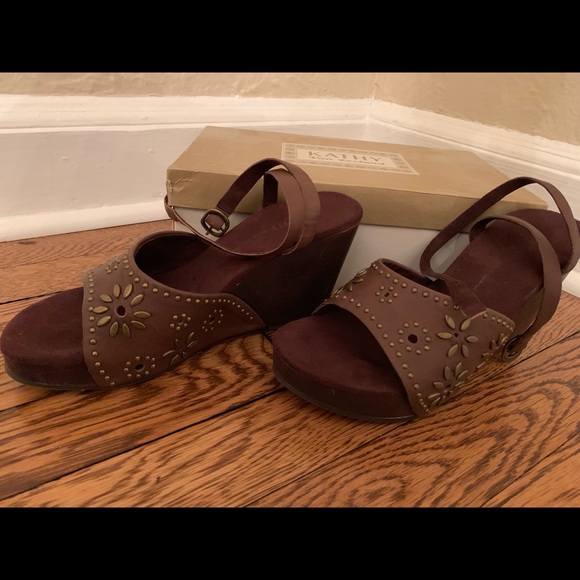 Beautiful, wedge sandals - Picture 3 of 4